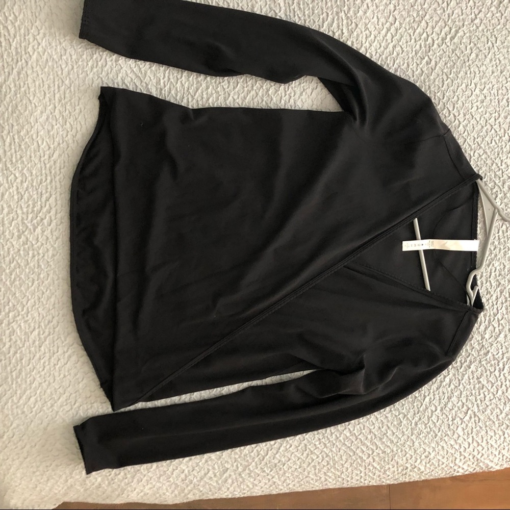 Lululemon Long Sleeve Scallop Top